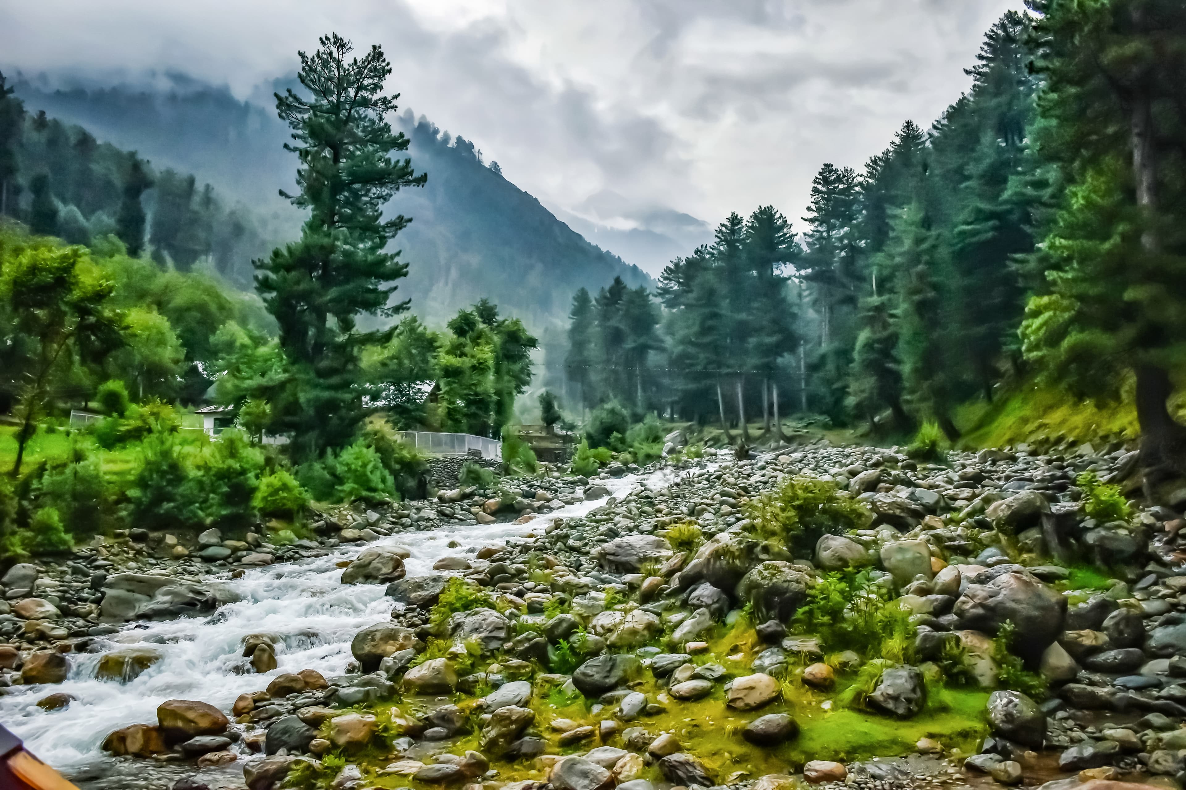 Scenic of Kashmir